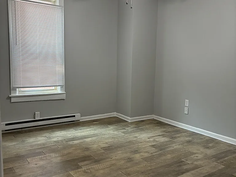 610 N 2nd St #3 — Photo 3
