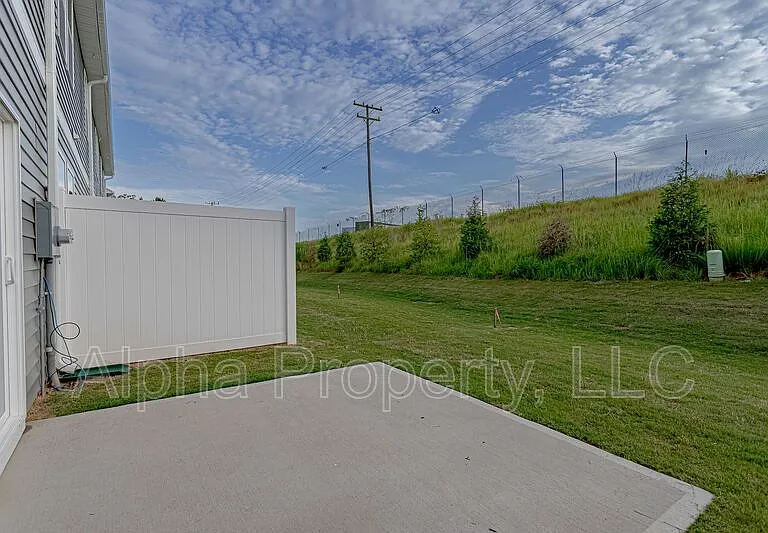 1451 Darrowby Way — Photo 23