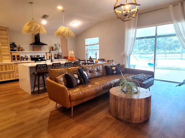 5507 Shasta Daisy Pl