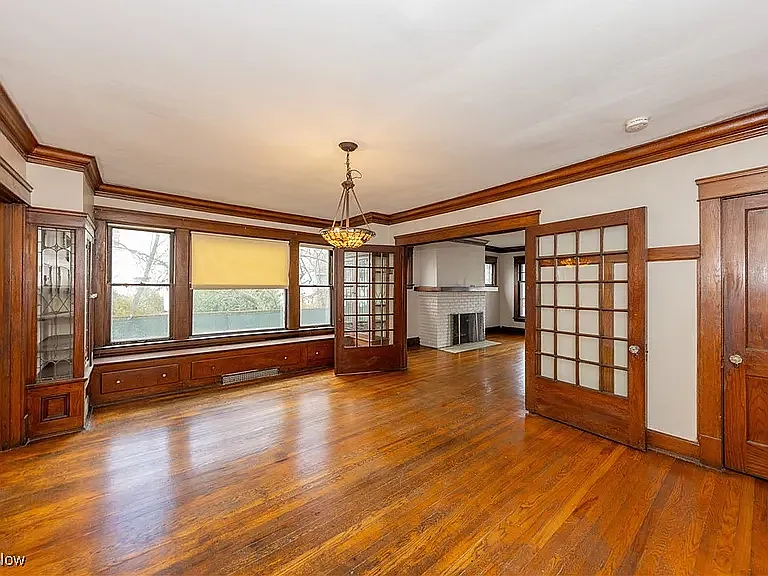 2572 Mayfield Rd — Photo 10