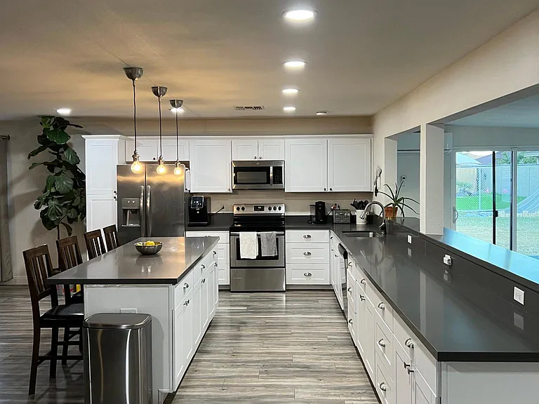 4201 W Acoma Dr — Photo 1