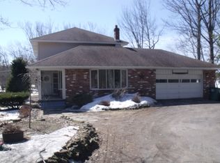 2097 Weast Rd, Pattersonville, NY 12137