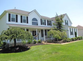 40 Eagle Dr, Mullica Hill, NJ 08062
