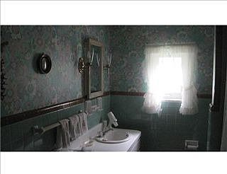 5th image of 9548 Katherine Dr