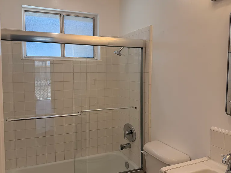 8114 Owensmouth Ave #19 — Photo 4