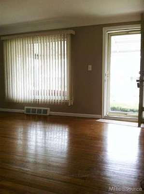 2nd image of 26825 Hollywood St