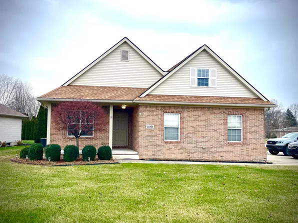 14960 Wildwood Dr, Monroe, MI 48161