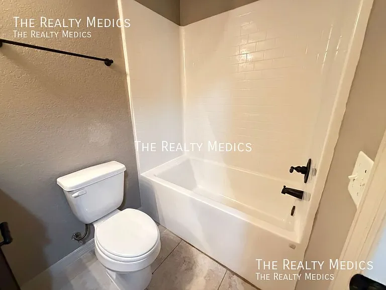 561 Marion Oaks Blvd — Photo 17