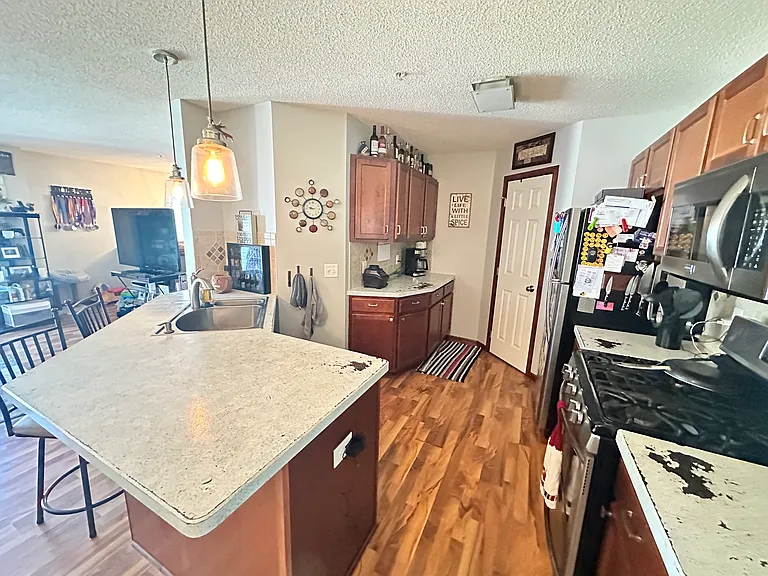 19360 Claremont Dr — Photo 39