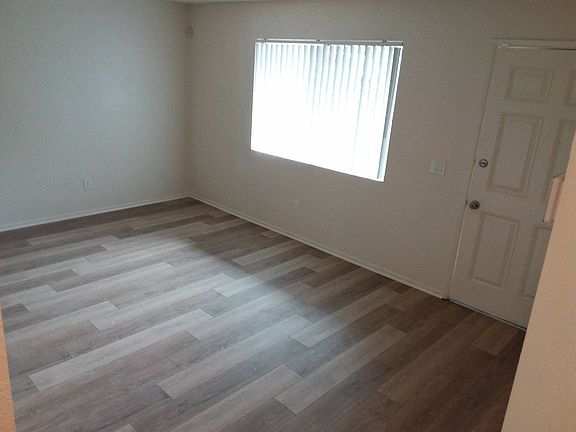 2nd image of 812 Los Reyes Ave