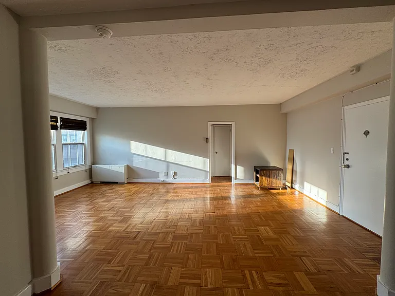 3901 Cathedral Ave NW #302 — Photo 5