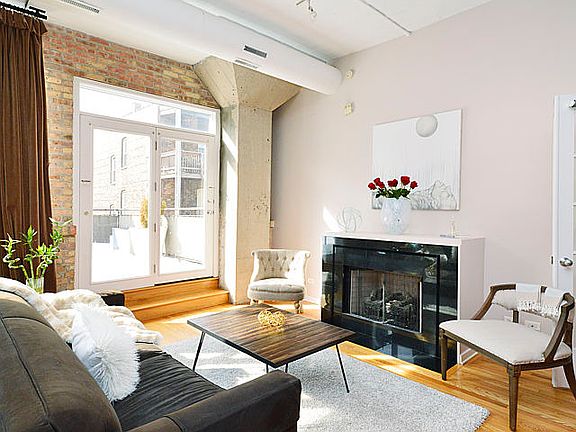 4th image of 1158 W Armitage Ave APT 304