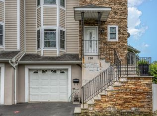 196 Lincoln Ave #4, New Rochelle, NY 10801