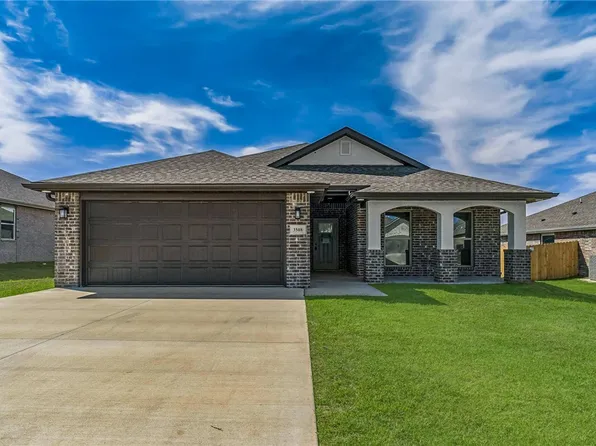 3508 N Wiley Dr, Siloam Springs, AR 72761