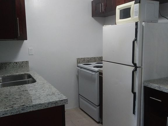 2nd image of 9405 W Flagler St