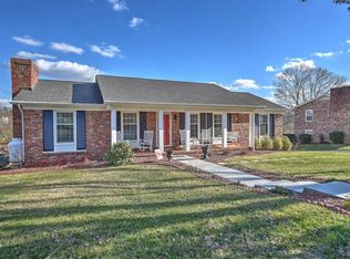 515 Lazy Ln, Kingsport, TN 37663