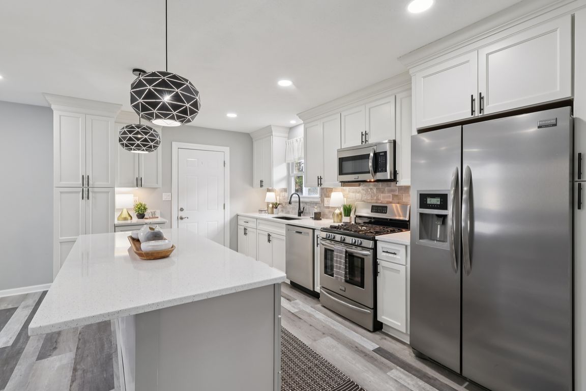 next background image