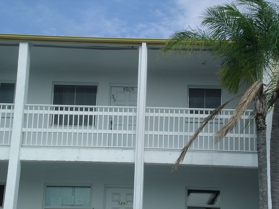 3rd floor unit