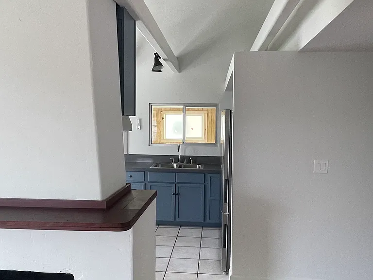 1615 Linwood St #1615 — Photo 3