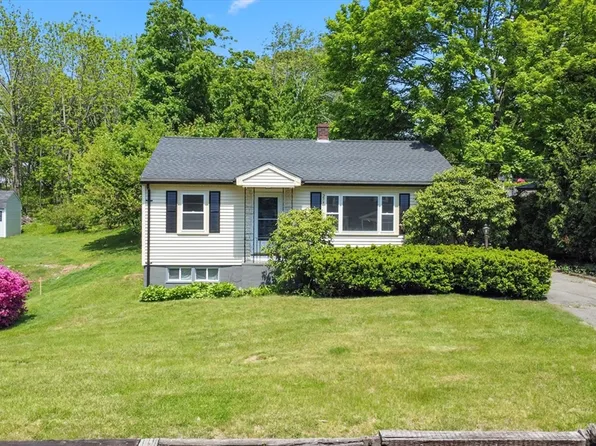 27-27 West St #A, Woburn, MA 01801