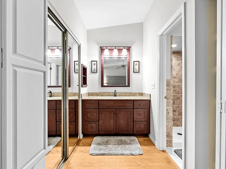 2392 Hanover Dr — Photo 25