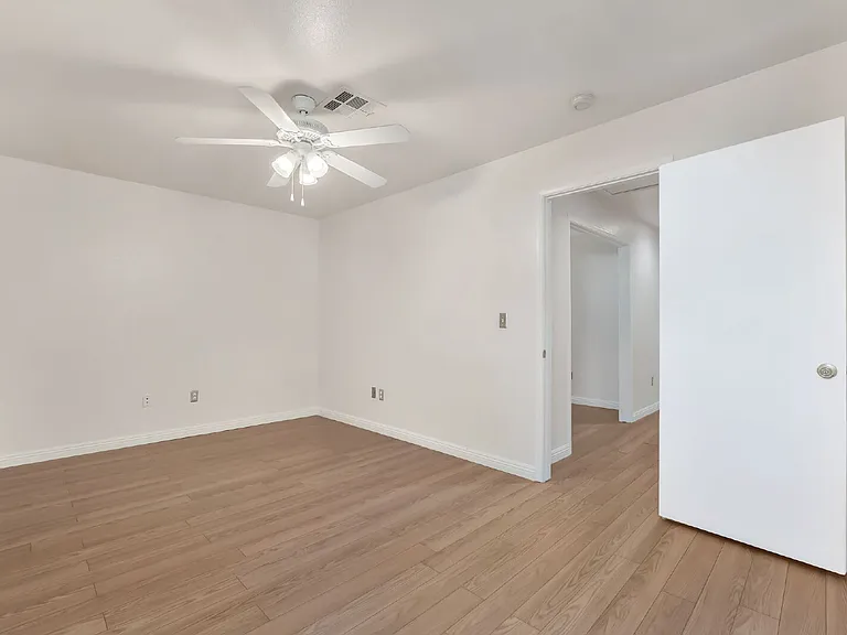 5267 Westwind Rd — Photo 33