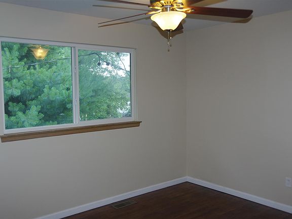 5th image of 5216 Ville Maura Ct