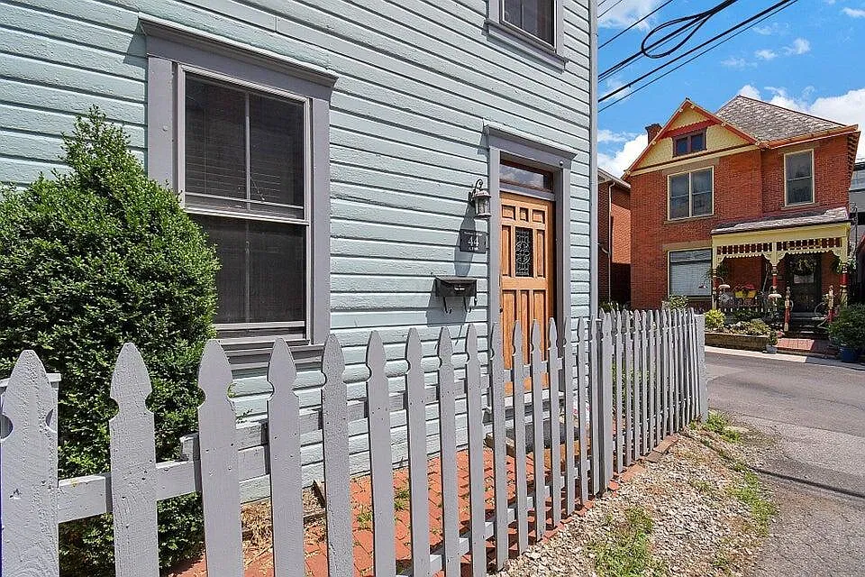 1 bed, 1.0 bath, 1129 sqft, $2,500 — Photo 3