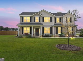 202 Bowline Ln, Kingsland, GA 31548