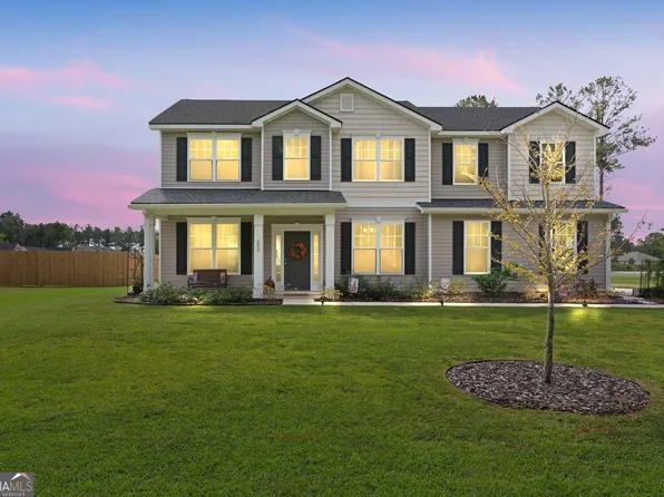 202 Bowline Ln, Kingsland, GA 31548