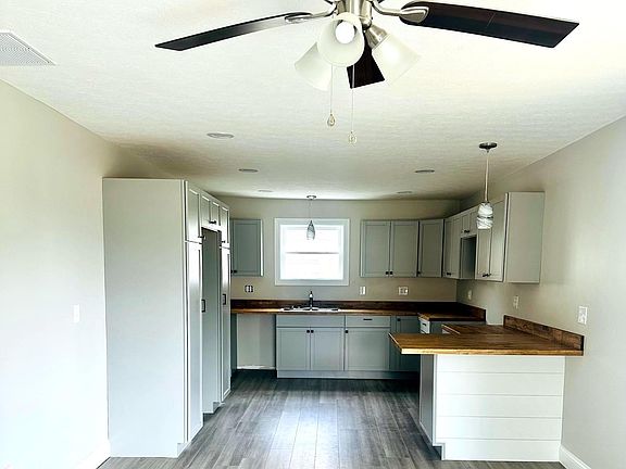 3rd image of 1823 5th St