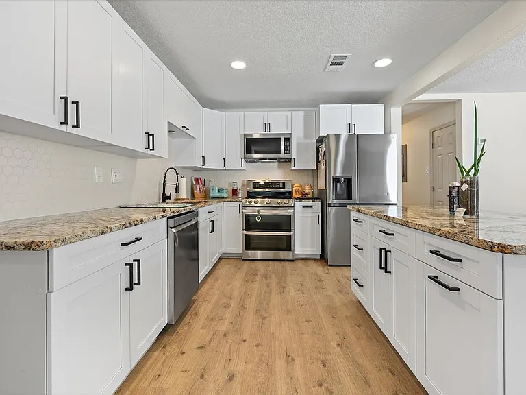 5141 Batley Rd — Photo 2