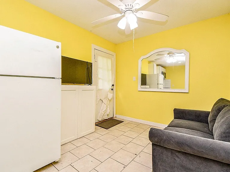 9037 Crestview Dr — Photo 18