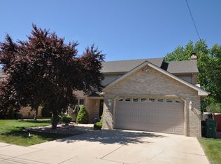 6740 W 88th St, Oak Lawn, IL