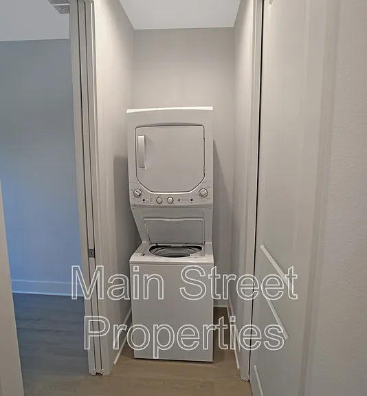 379 Clubbs St — Photo 9