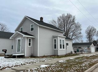639 Water St, Marinette, WI 54143