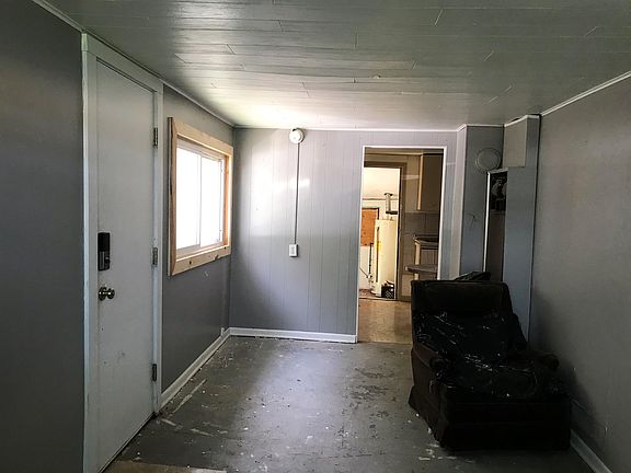 4th image of 117 W 19th Ave