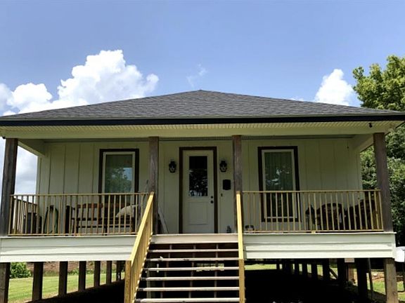 2nd image of 214 Lucy Belle Dr