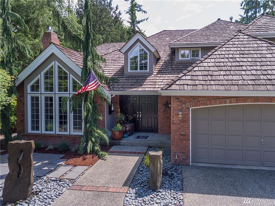 1st image of 25709 NE 10th St