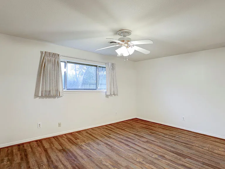 7739 Kensico Rd — Photo 11