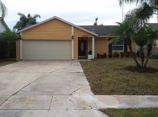 7712 Lakeside Woods Dr, Orlando, FL 32810