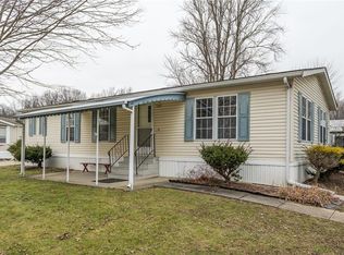 5 Sunrise Blvd #5, Olmsted Falls, OH 44138