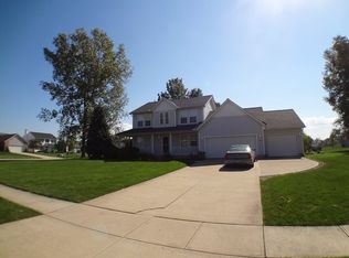 35153 Sullivan Dr, North Ridgeville, OH 44039