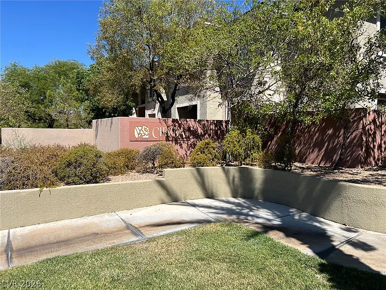 912 Duckhorn Ct #203 — Photo 34