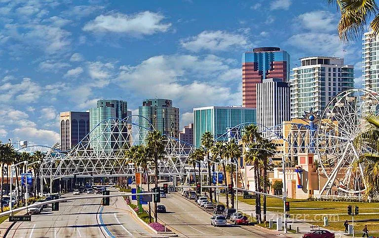 Nearby Attraction: Downtown Long Beach/ The Pike