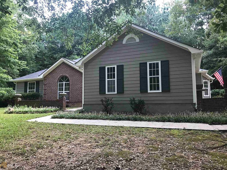 1st image of 255 Churchill Way