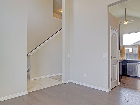 4th image of 10801 Saco Dr