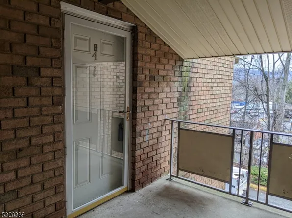 100 Seward St APT B4, Rockaway, NJ 07866