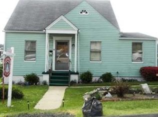 2 Evergreen St, Lyndora, PA 16045