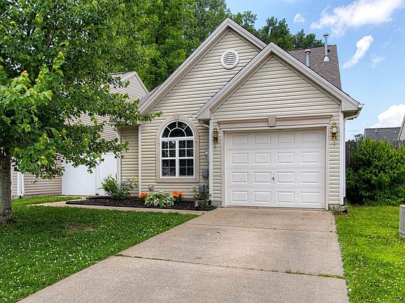 3rd image of 5903 Riverwalk Cir